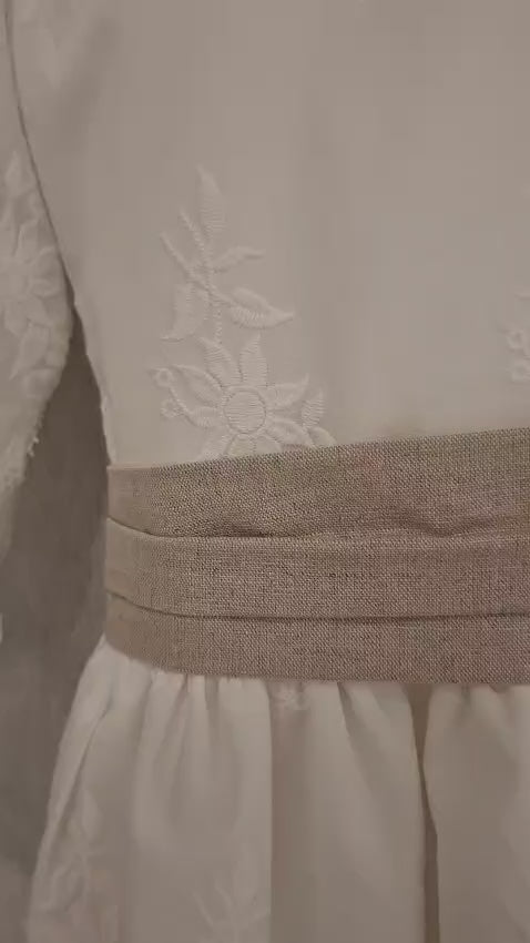 Vestido de cerimónia bordado da Niseret